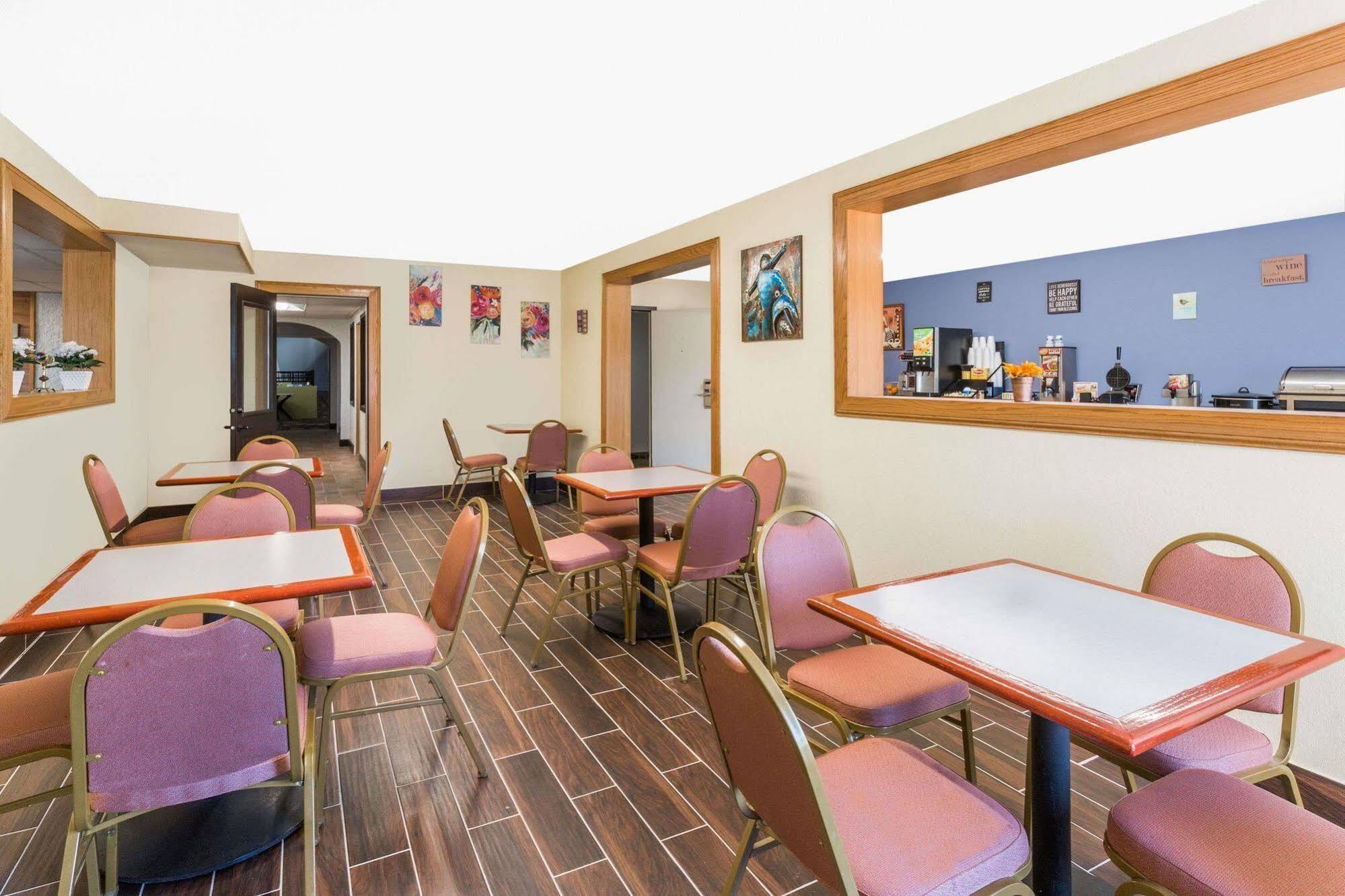 Scottsbluff Inn Экстерьер фото