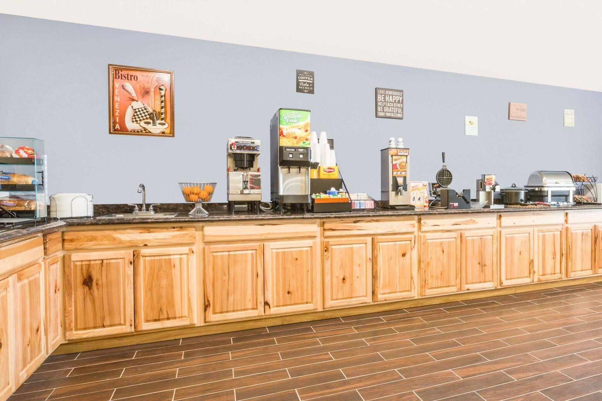 Scottsbluff Inn Экстерьер фото