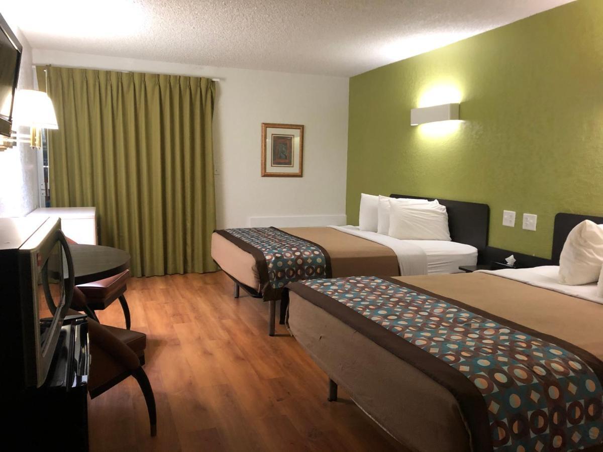 Scottsbluff Inn Экстерьер фото